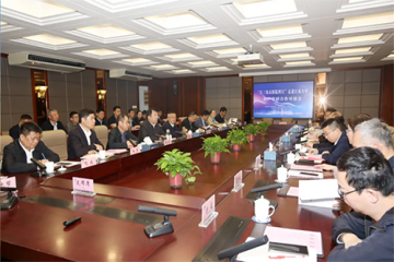招才引智高校行，推动城市人才双向奔赴 ——我司应邀参加市人社“招才引智江南大学高校行”活动 